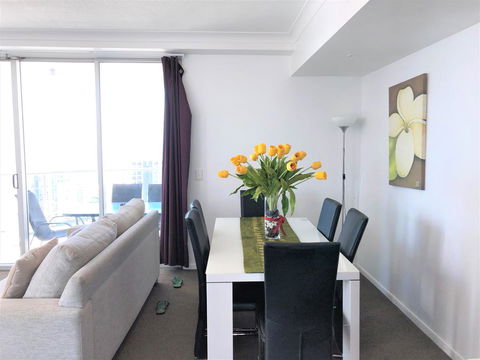 Beach Stay - Ocean & Riverview Resort Chevron Renaissance Central Surfers Paradise - Accommodation Mermaid Beach 4