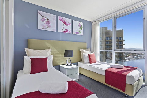 Beach Stay - Ocean & Riverview Resort Chevron Renaissance Central Surfers Paradise - Accommodation Mermaid Beach 9