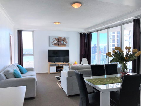 Beach Stay - Ocean & Riverview Resort Chevron Renaissance Central Surfers Paradise - Accommodation Mermaid Beach 17