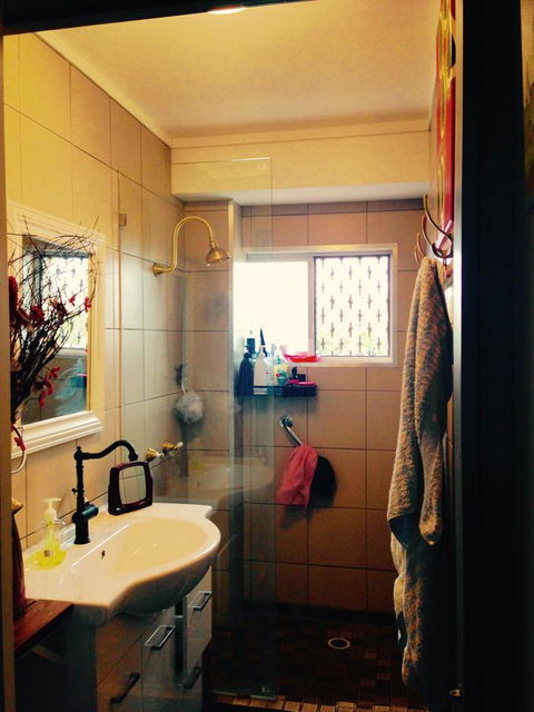 XYL Pets Friendly Seaside Boutique Guesthouse - Accommodation Mermaid Beach 18