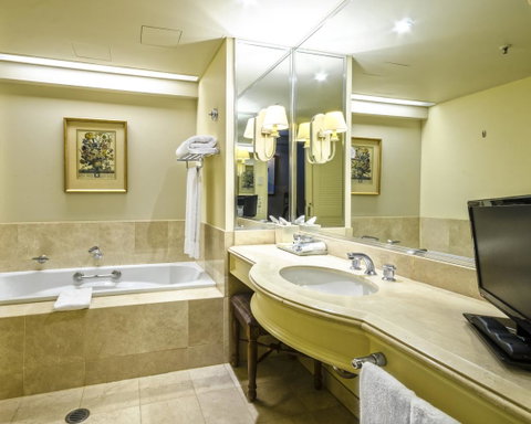 Stamford Plaza Brisbane - Accommodation Mermaid Beach 10