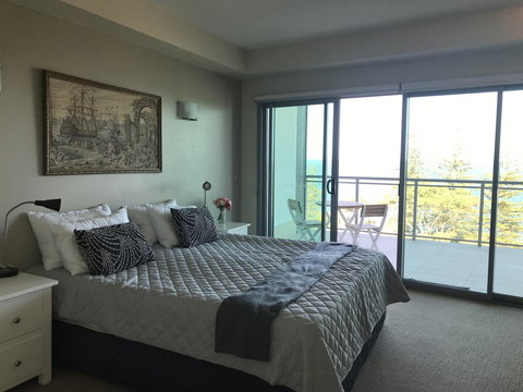 Proximity Waterfront Apartments - Accommodation Mermaid Beach 21