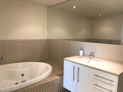 Proximity Waterfront Apartments - Accommodation Mermaid Beach 22