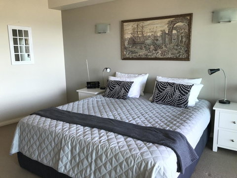 Proximity Waterfront Apartments - Accommodation Mermaid Beach 19