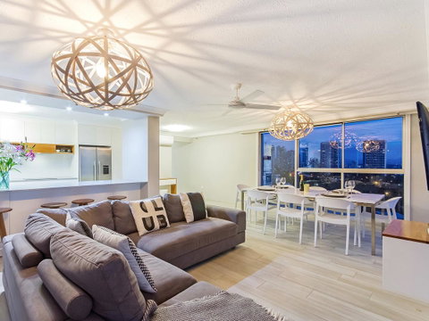 Sunbird Beach Resort Main Beach - Accommodation Mermaid Beach 4