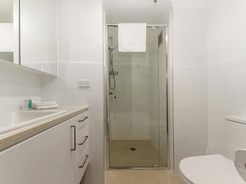 Sunbird Beach Resort Main Beach - Accommodation Mermaid Beach 29