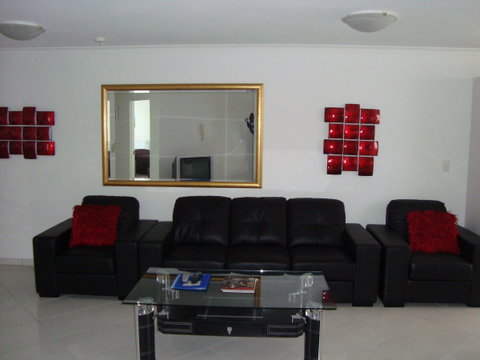 Grosvenor Beachfront Apartments Surfers Paradise - Accommodation Mermaid Beach 27
