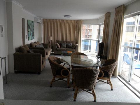 Grosvenor Beachfront Apartments Surfers Paradise - Accommodation Mermaid Beach 23