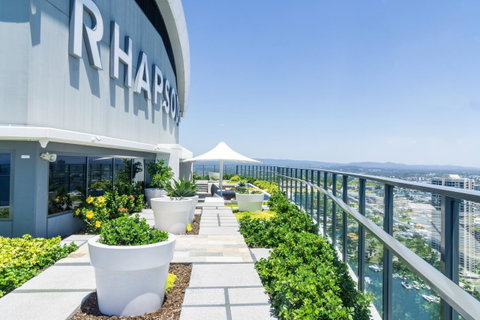 Rhapsody Resort - Official - Accommodation Mermaid Beach 1