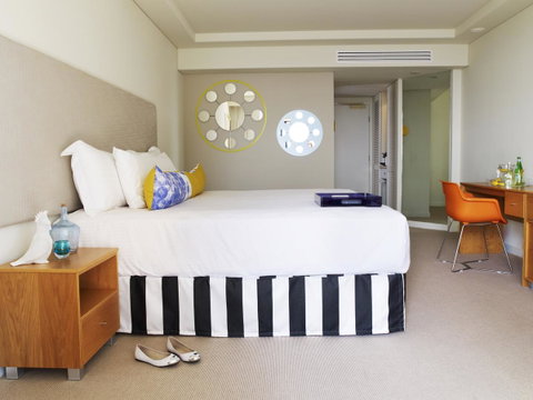 QT Gold Coast - Accommodation Mermaid Beach 3
