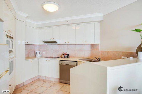 APR Private SUITES MOROC By The Beach - Accommodation Mermaid Beach 27