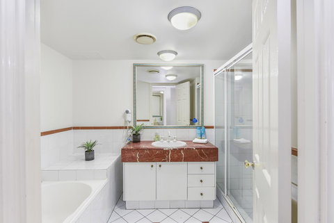 APR Private SUITES MOROC By The Beach - Accommodation Mermaid Beach 28