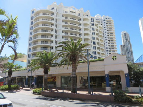 APR Private SUITES MOROC By The Beach - Accommodation Mermaid Beach 9