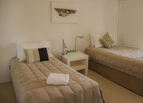 De Ville Apartments - Accommodation Mermaid Beach 1
