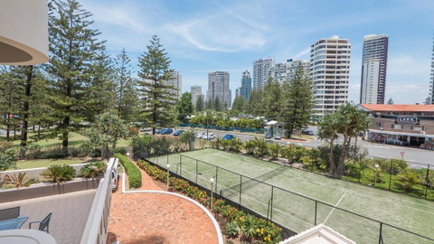 De Ville Apartments - Accommodation Mermaid Beach 22