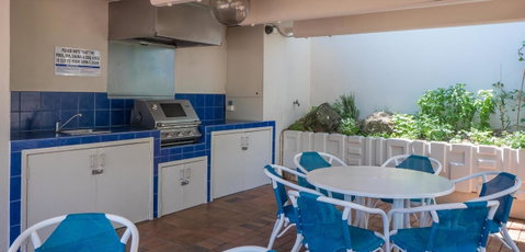 De Ville Apartments - Accommodation Mermaid Beach 33
