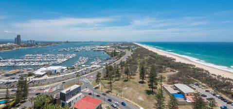 De Ville Apartments - Accommodation Mermaid Beach 16