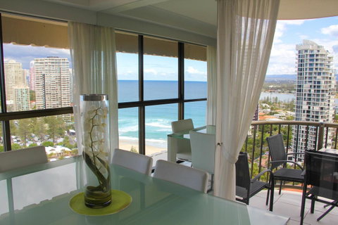 De Ville Apartments - Accommodation Mermaid Beach 19