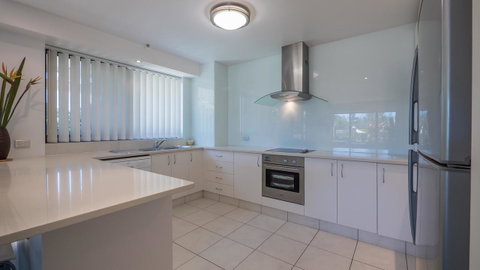 De Ville Apartments - Accommodation Mermaid Beach 26