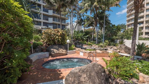 De Ville Apartments - Accommodation Mermaid Beach 32