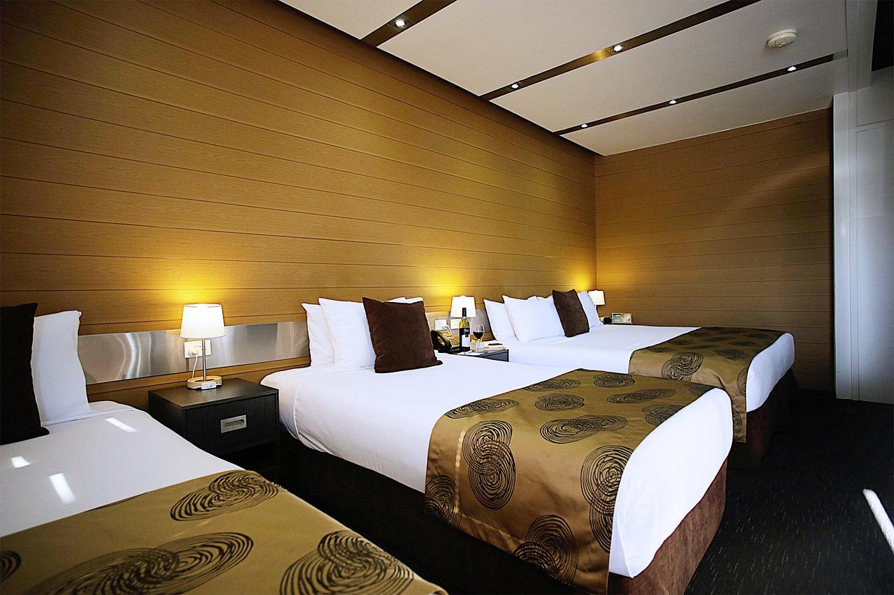  Accommodation Mermaid Beach