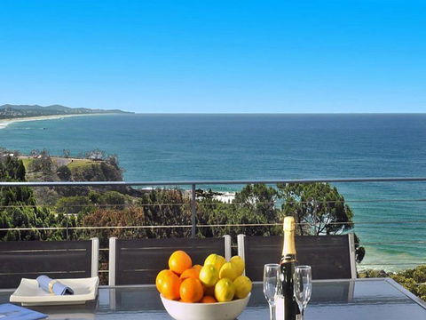 The Point Coolum - Accommodation Mermaid Beach 0