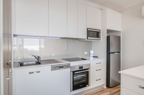 The Point Coolum - Accommodation Mermaid Beach 15