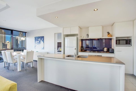 Mantra Circle On Cavill - Accommodation Mermaid Beach 19