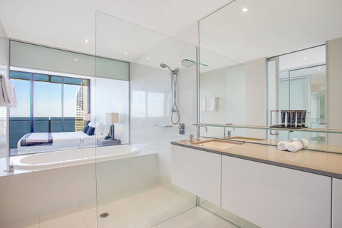 Mantra Circle On Cavill - Accommodation Mermaid Beach 6
