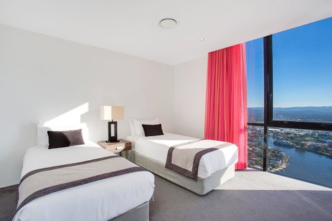 Mantra Circle On Cavill - Accommodation Mermaid Beach 5