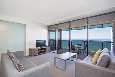 Mantra Circle On Cavill - Accommodation Mermaid Beach 13