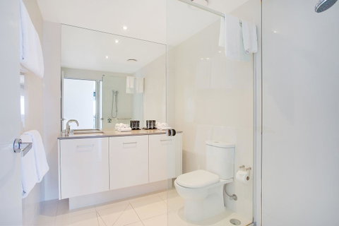 Mantra Circle On Cavill - Accommodation Mermaid Beach 4