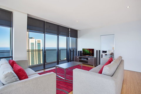 Mantra Circle On Cavill - Accommodation Mermaid Beach 2