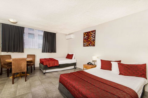 The Robert Towns - Accommodation Mermaid Beach 21