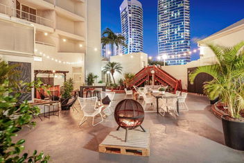 Novotel Surfers Paradise with Accommodation Mermaid Beach