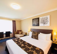 Best Western Plus Ambassador On Ruthven Motor Inn - Accommodation Mermaid Beach