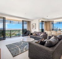 Luxury 3 Bedroom in heart of Broadbeach - Accommodation Mermaid Beach