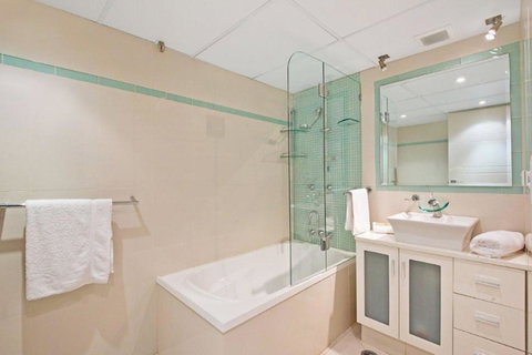 Surfers International Apartments - Accommodation Mermaid Beach 38