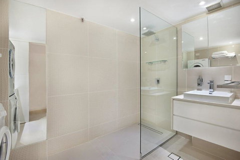 Surfers International Apartments - Accommodation Mermaid Beach 12