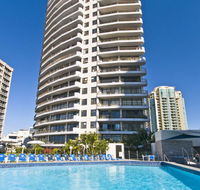 Surfers International Apartments