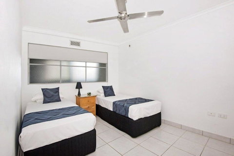 Surfers International Apartments - Accommodation Mermaid Beach 10