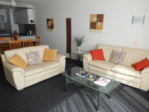 Golden Gate Resort - Accommodation Mermaid Beach 31