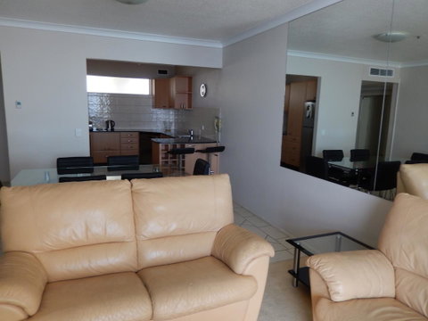 Golden Gate Resort - Accommodation Mermaid Beach 22
