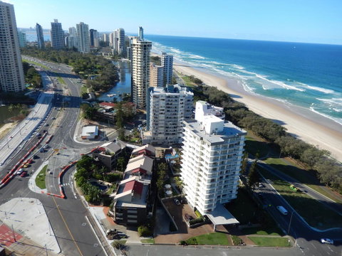 Golden Gate Resort - Accommodation Mermaid Beach 11