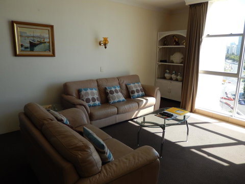 Golden Gate Resort - Accommodation Mermaid Beach 28