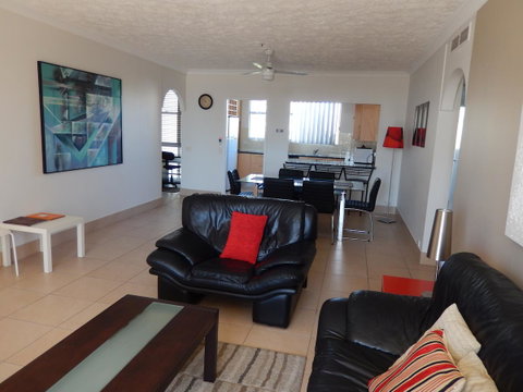 Golden Gate Resort - Accommodation Mermaid Beach 35