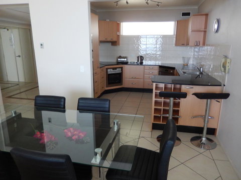 Golden Gate Resort - Accommodation Mermaid Beach 4