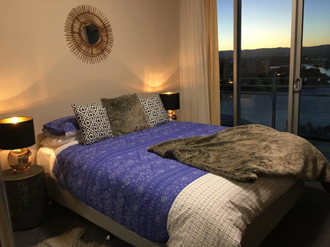 PeepSleep Chevron Towers - Accommodation Mermaid Beach 24