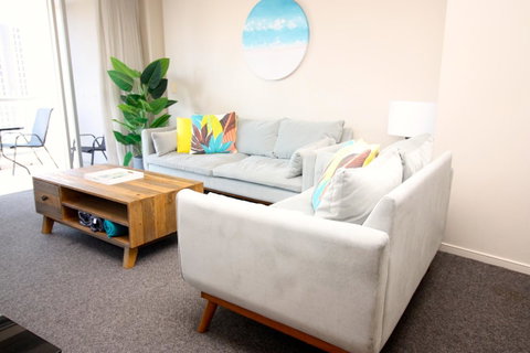 PeepSleep Chevron Towers - Accommodation Mermaid Beach 5