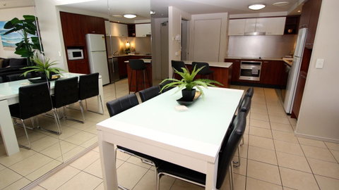 PeepSleep Chevron Towers - Accommodation Mermaid Beach 19